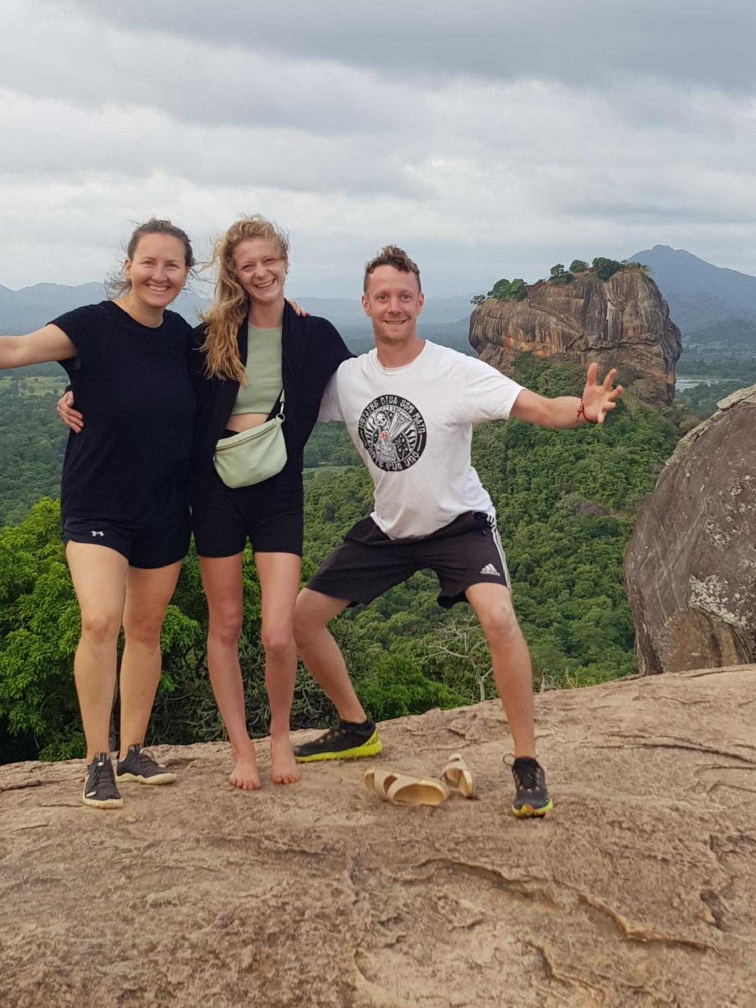 Sigiriya Rastha Hostel Extérieur photo